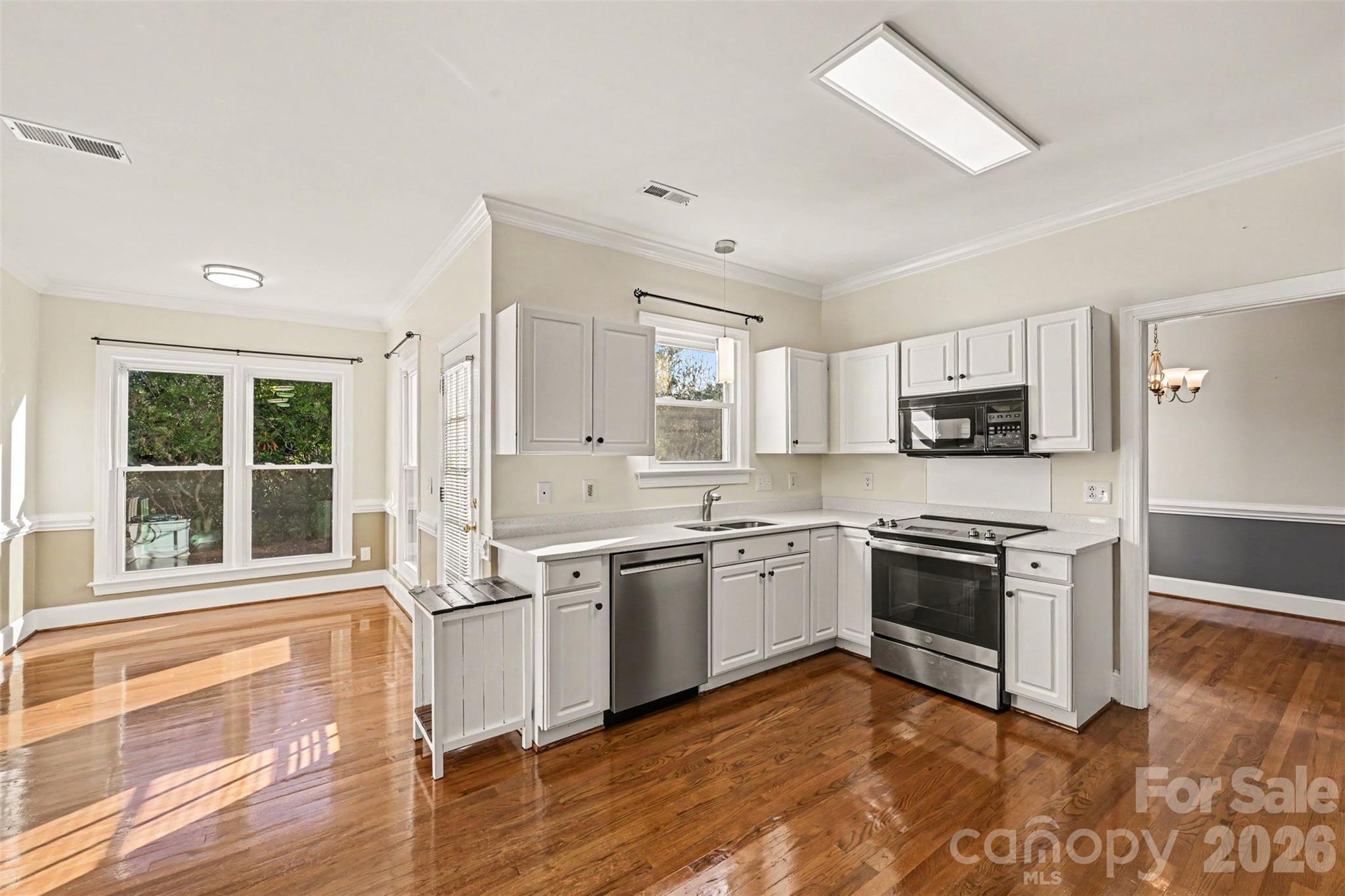 Single Family Residence at 7943 Elphin Court, Charlotte, photo 15 of 36
