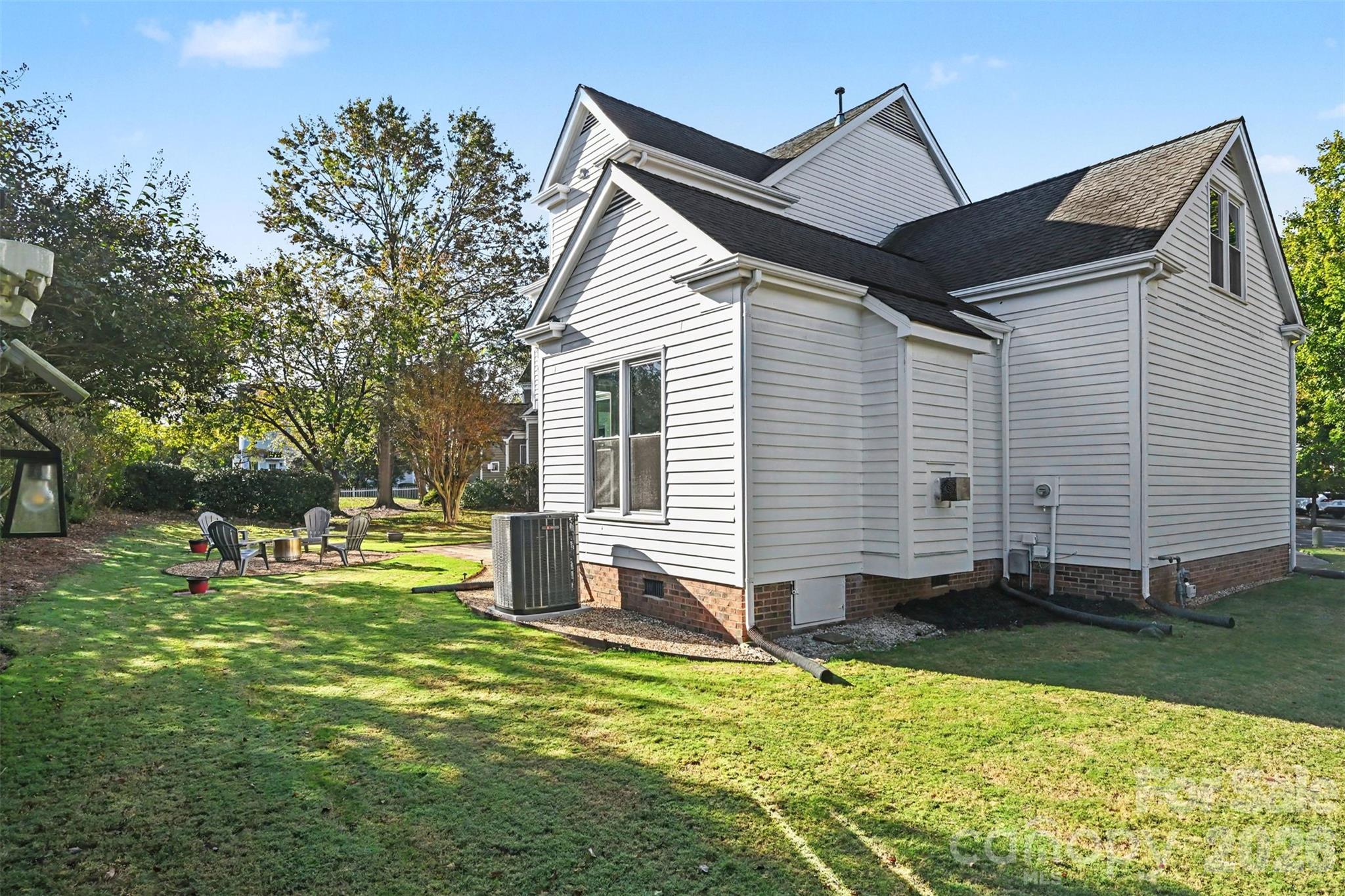 Single Family Residence at 7943 Elphin Court, Charlotte, photo 32 of 36