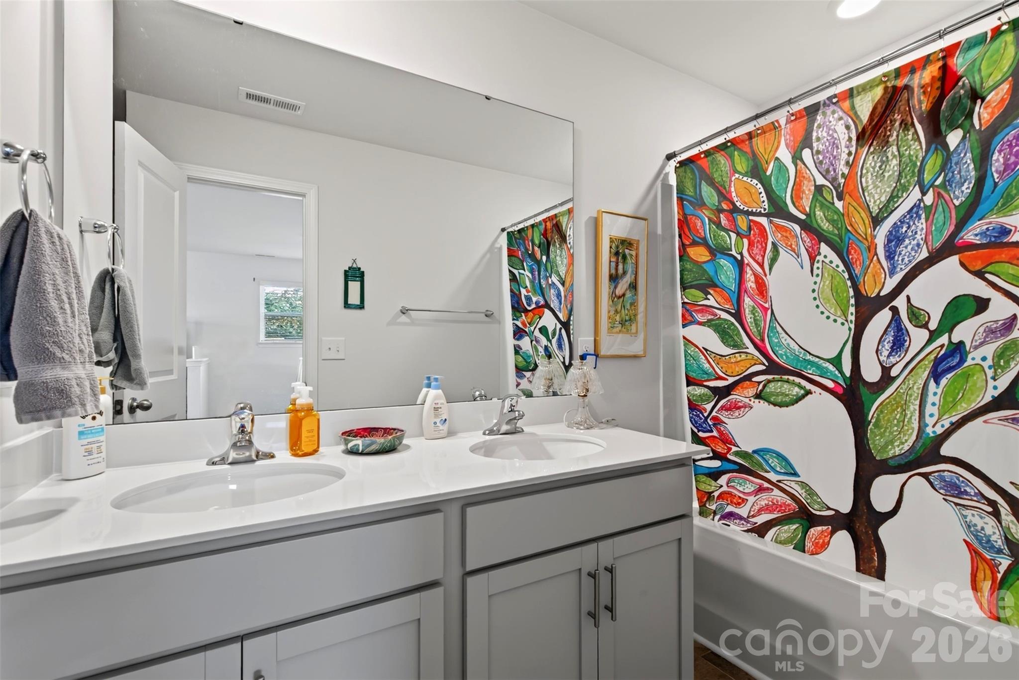 Upstairs full bathroom - 313 Tavernier Lane, Candler