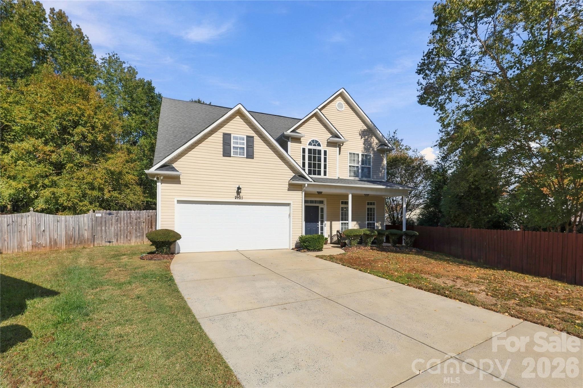Single Family Residence at 2121 Thurles Court, Charlotte, photo 2 of 48