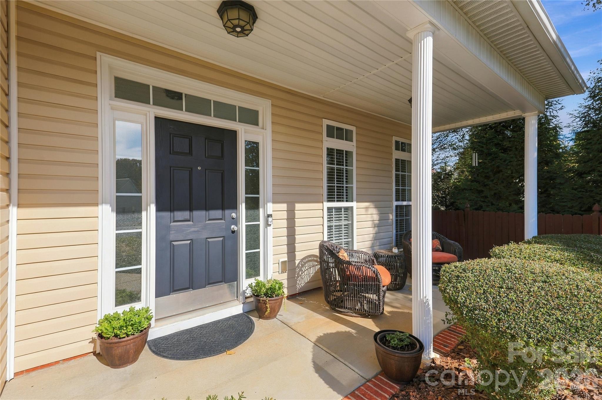 Single Family Residence at 2121 Thurles Court, Charlotte, photo 3 of 48