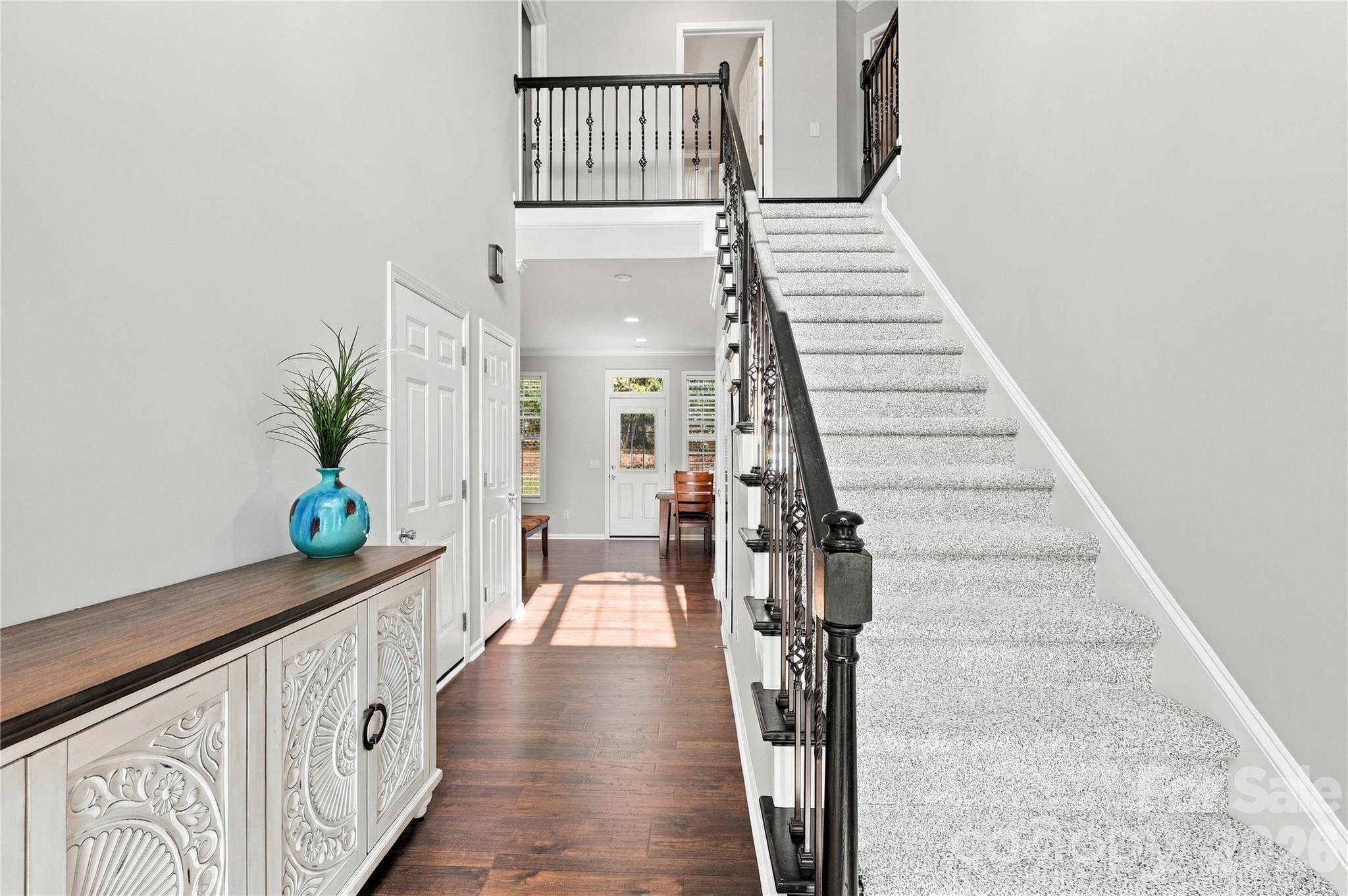 Single Family Residence at 2121 Thurles Court, Charlotte, photo 6 of 48