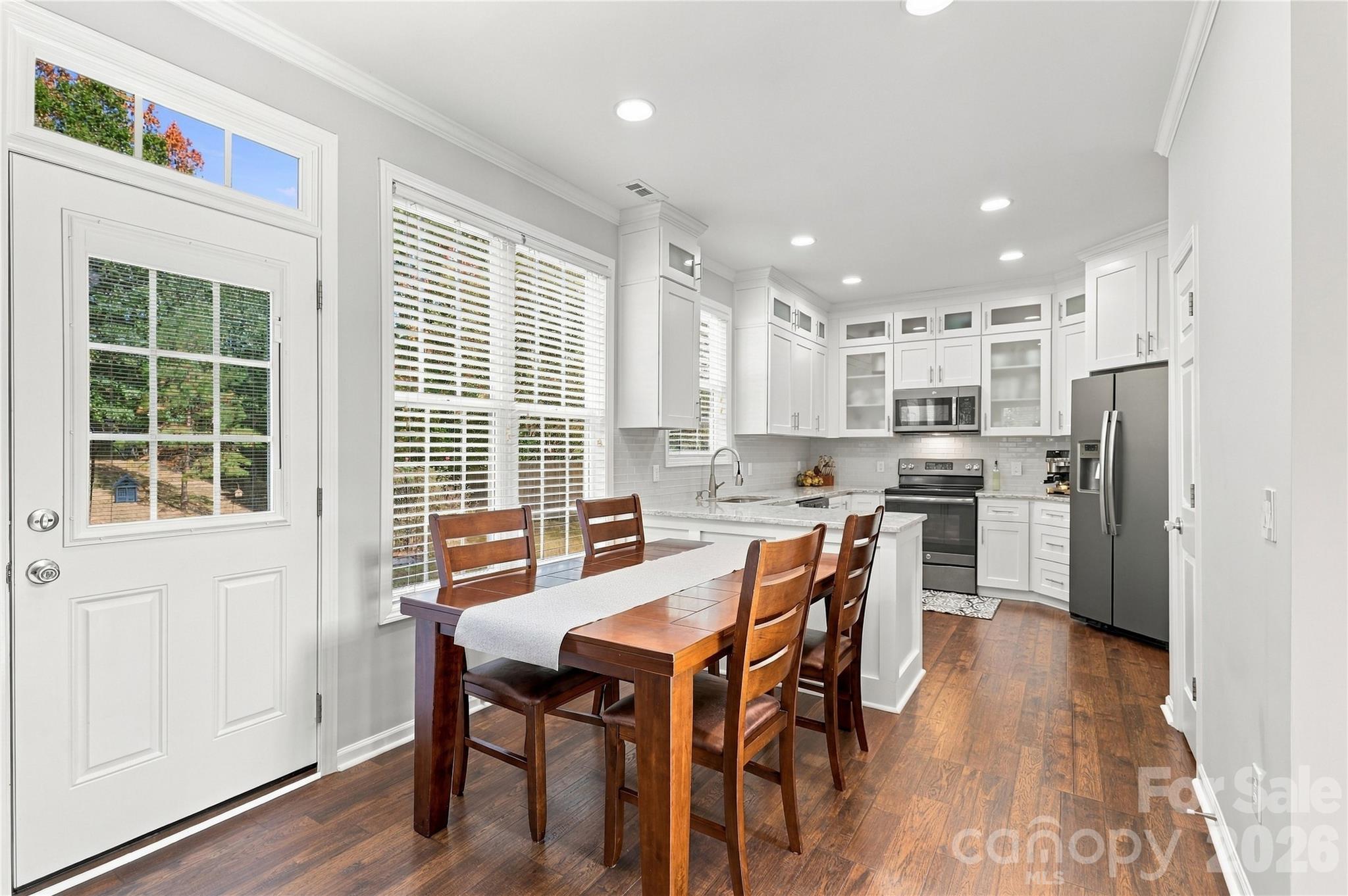 Single Family Residence at 2121 Thurles Court, Charlotte, photo 11 of 48