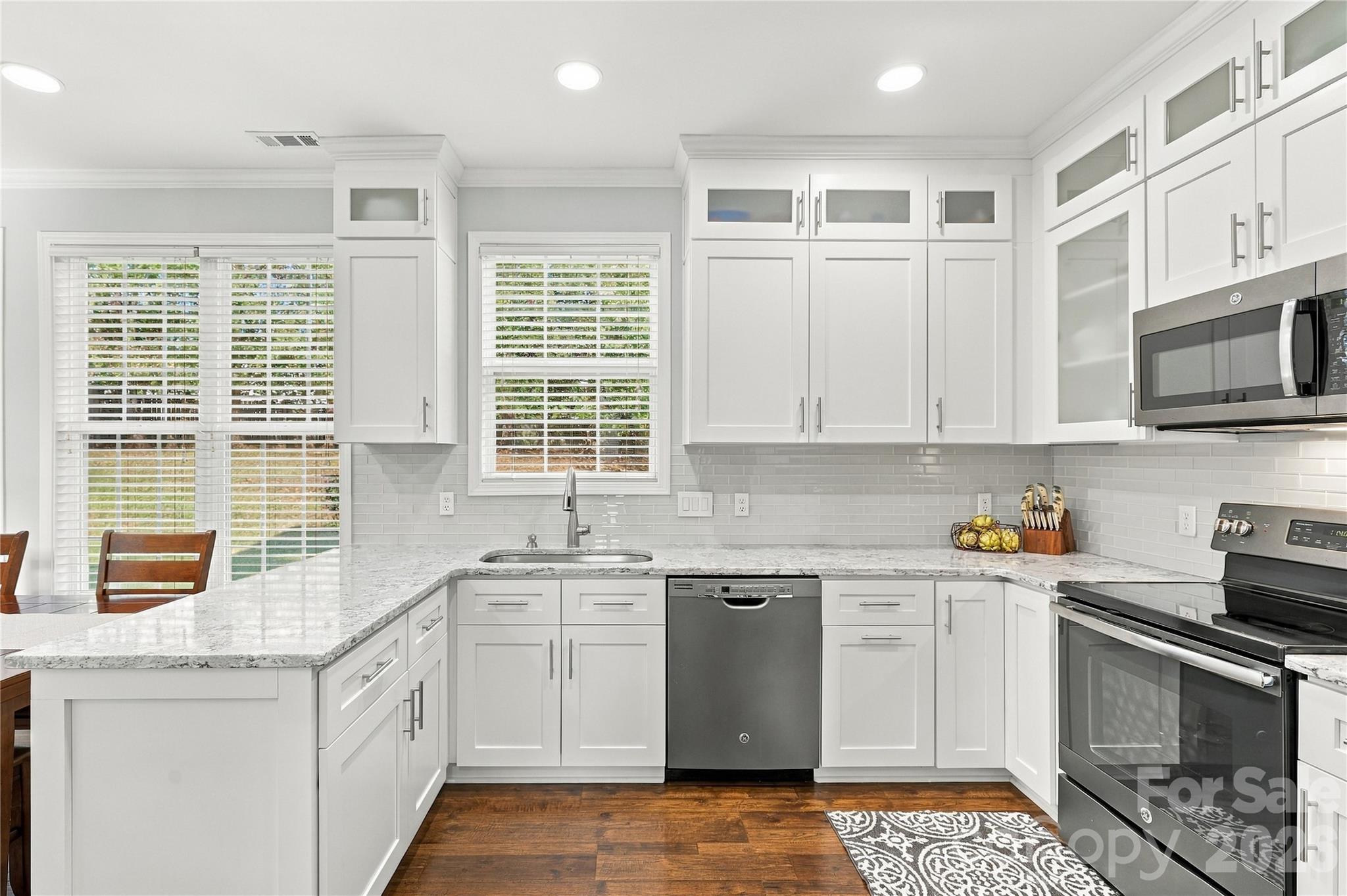 Single Family Residence at 2121 Thurles Court, Charlotte, photo 12 of 48