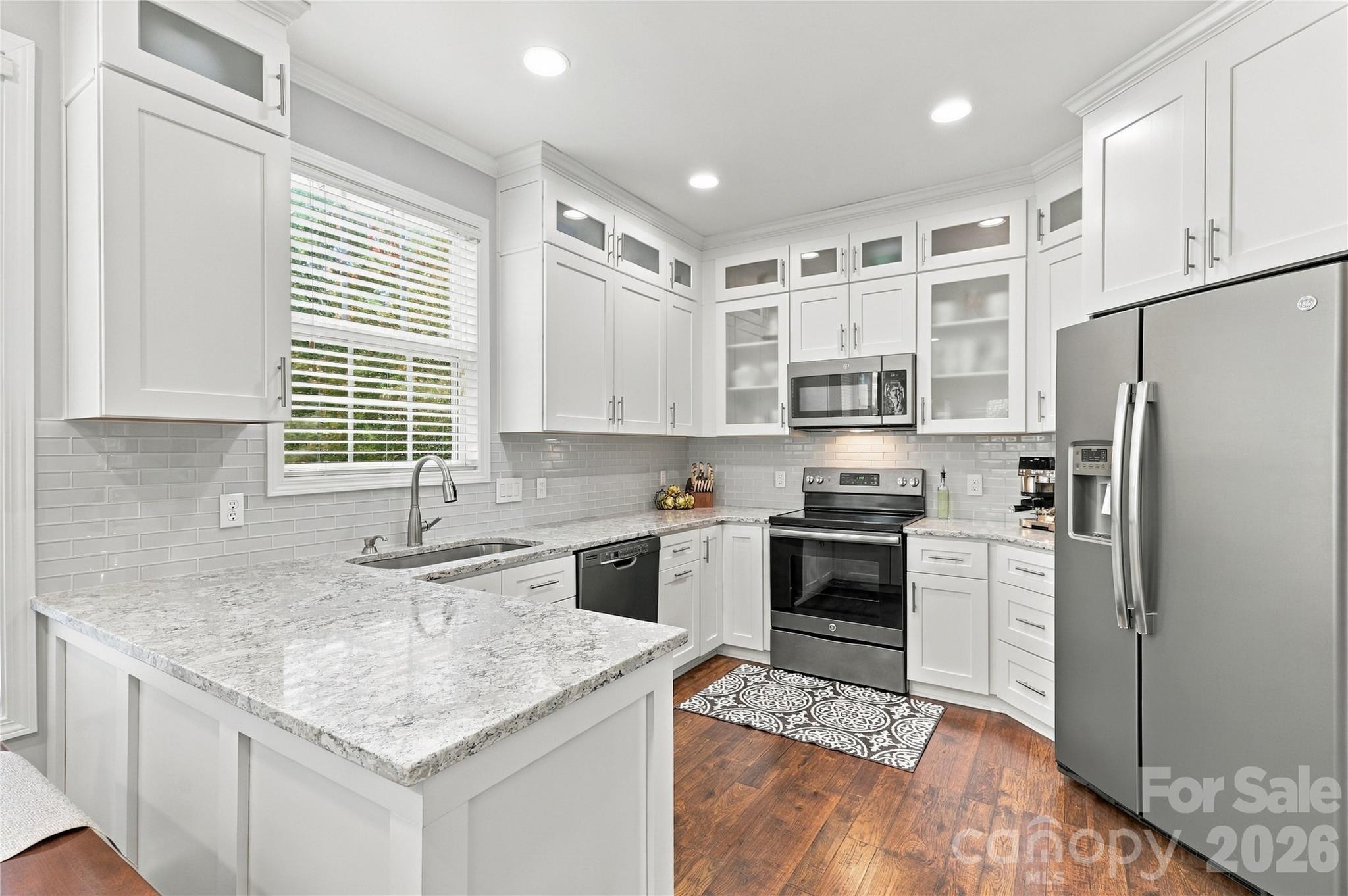 Single Family Residence at 2121 Thurles Court, Charlotte, photo 14 of 48