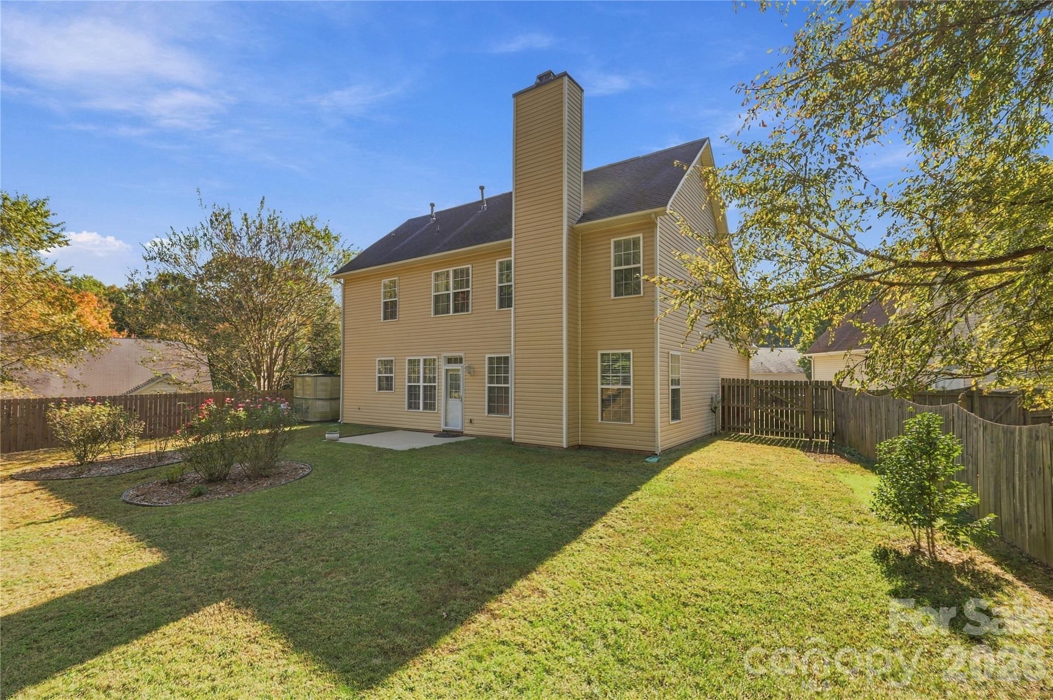 Single Family Residence at 2121 Thurles Court, Charlotte, photo 36 of 48