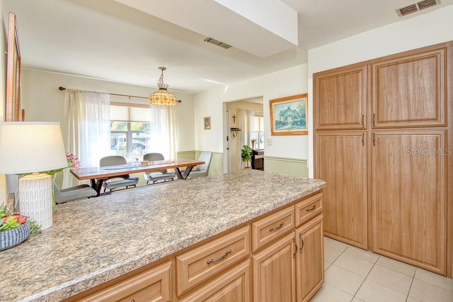 Single Family Residence at 2010 VINE ST, LEESBURG, photo 14 of 36