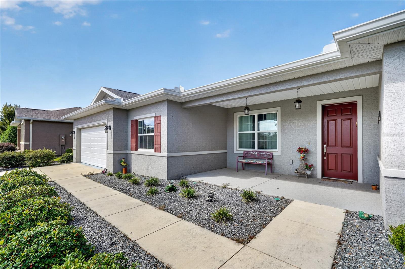 Front Porch - 8820 SW 104TH CIR, OCALA