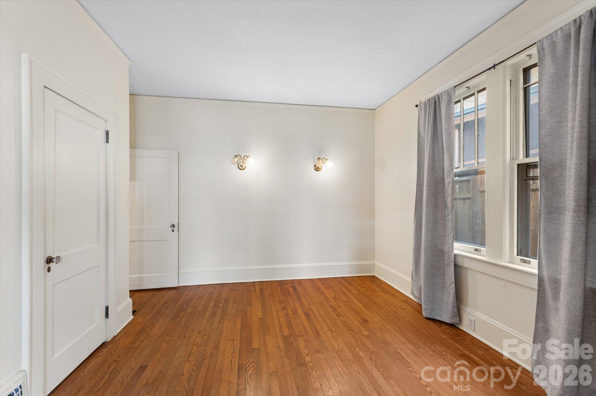 Master bedroom - 1527 Druid Hills Avenue, Hendersonville