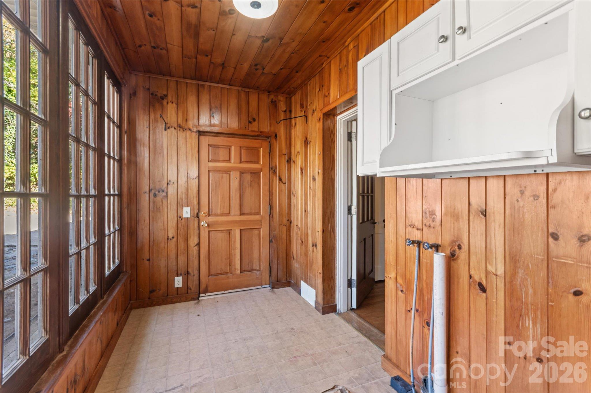 Single Family Residence at 1527 Druid Hills Avenue, Hendersonville, photo 23 of 30