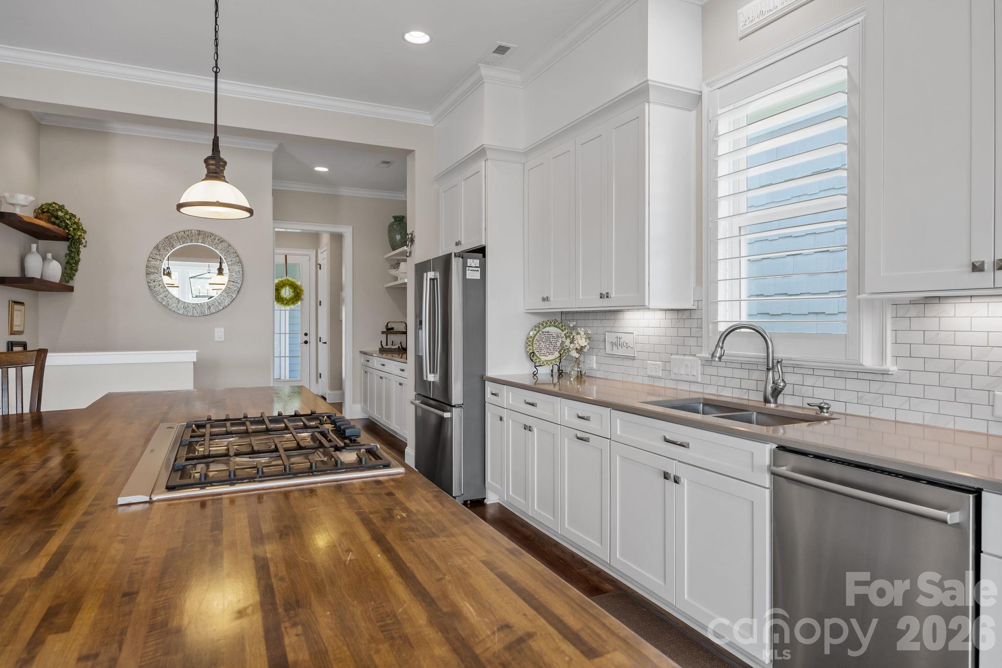 Kitchen - 122 Sisters Cove Court, Mooresville