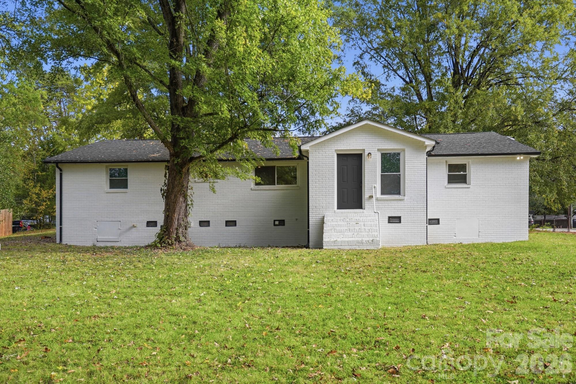 Single Family Residence at 539 Kirk Street, China Grove, photo 6 of 44