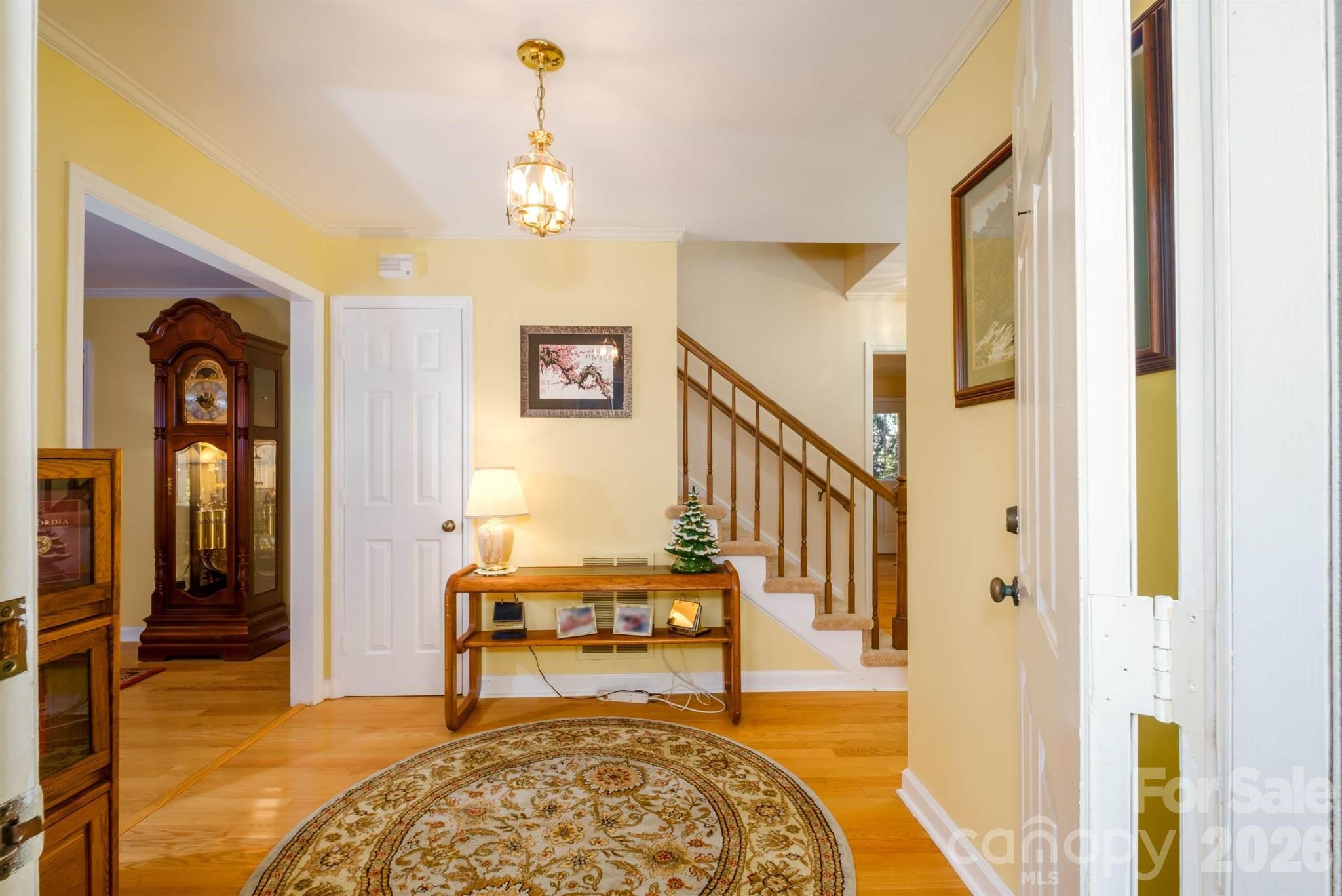 Single Family Residence at 7211 Hopeton Road, Charlotte, photo 4 of 48