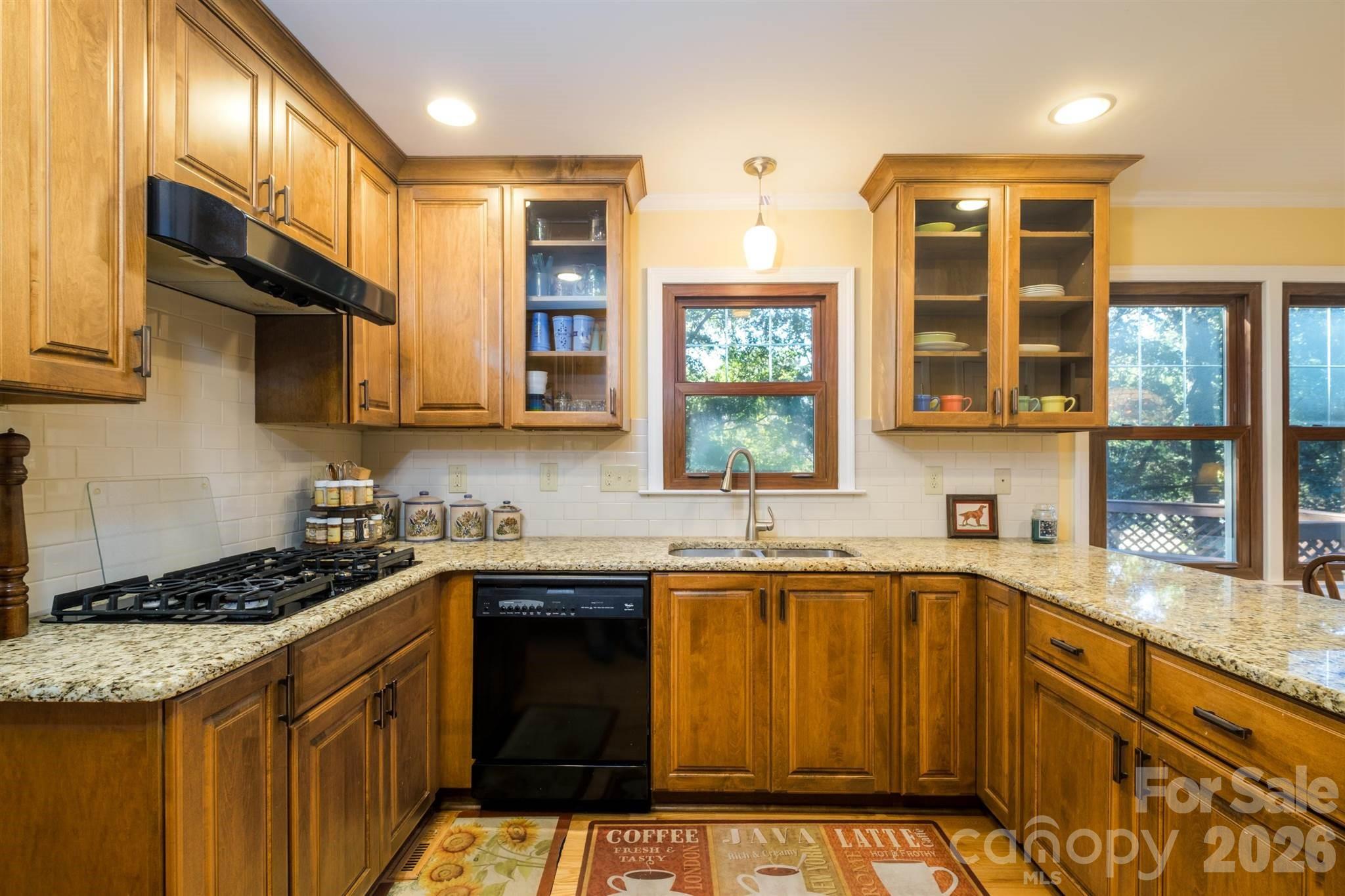 Single Family Residence at 7211 Hopeton Road, Charlotte, photo 12 of 48
