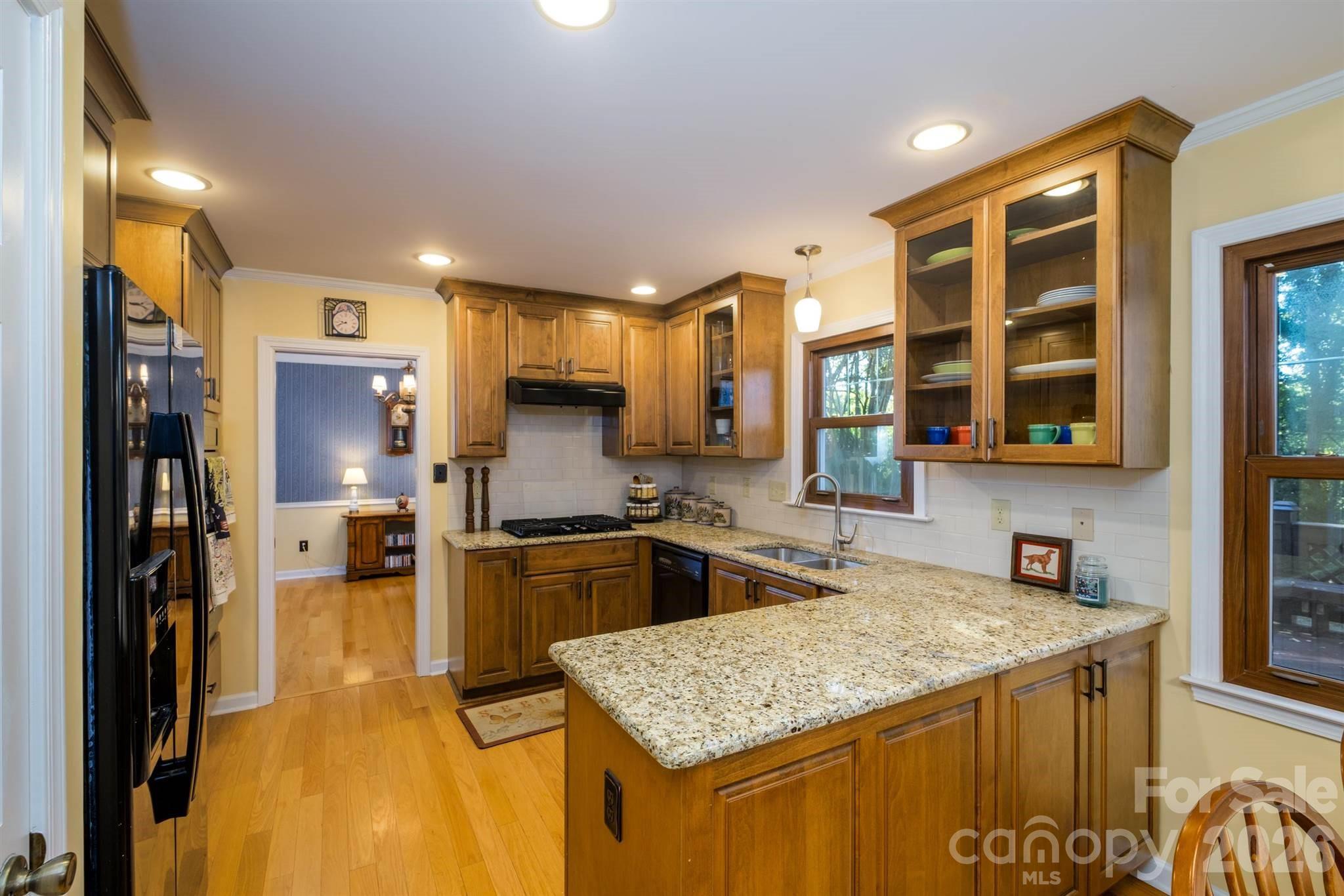 Single Family Residence at 7211 Hopeton Road, Charlotte, photo 13 of 48