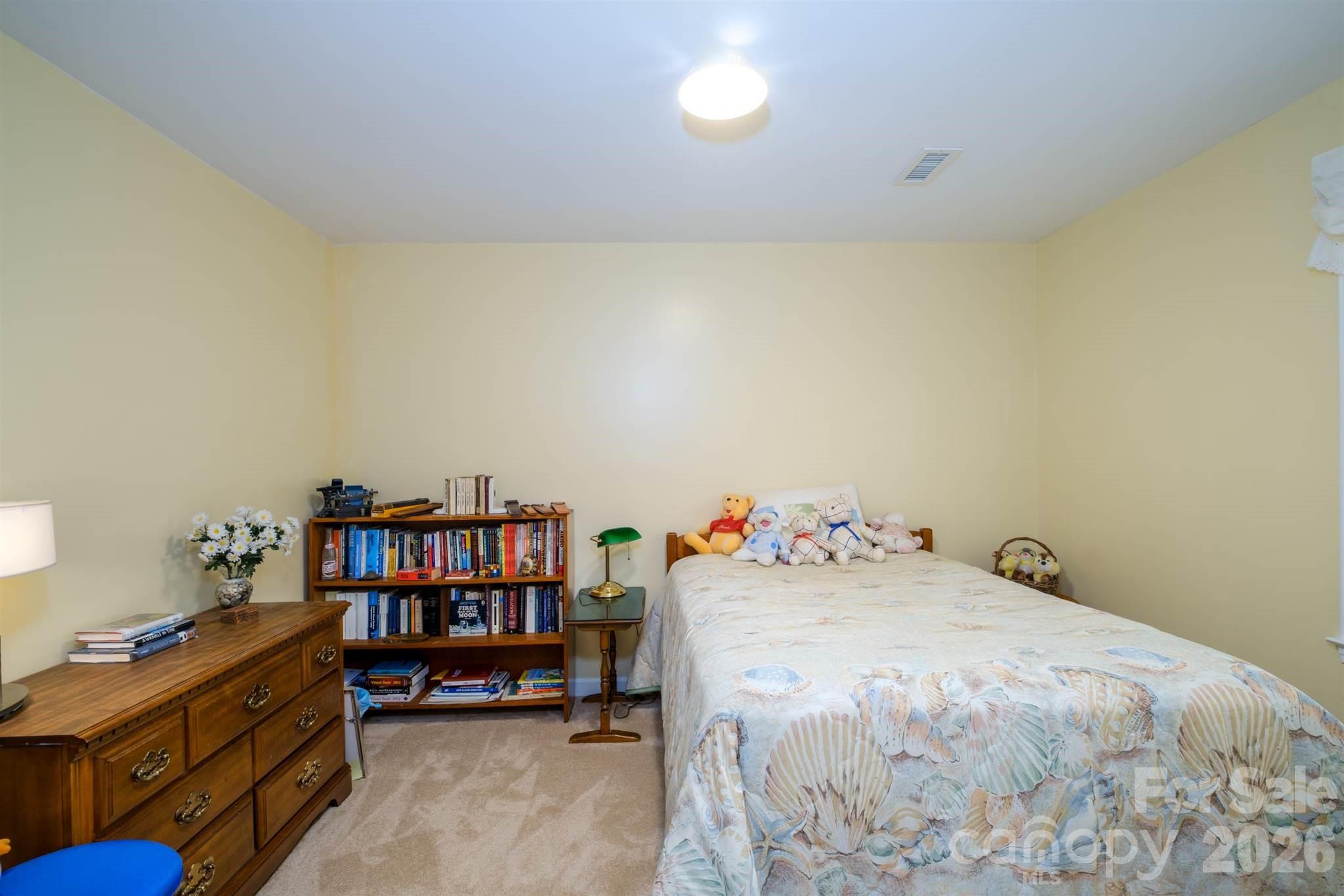 Single Family Residence at 7211 Hopeton Road, Charlotte, photo 29 of 48