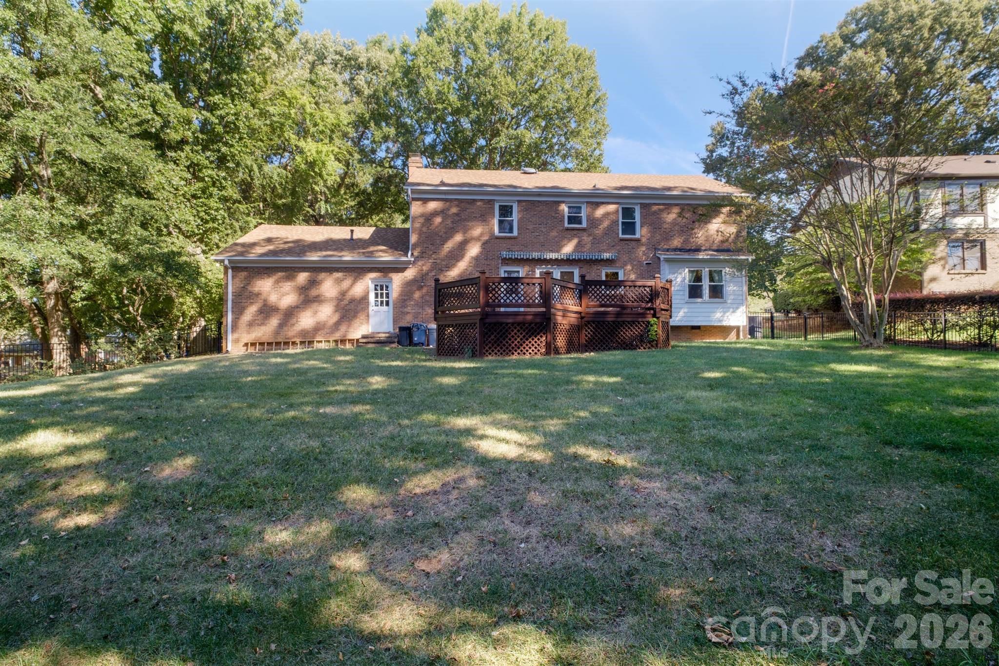 Single Family Residence at 7211 Hopeton Road, Charlotte, photo 36 of 48