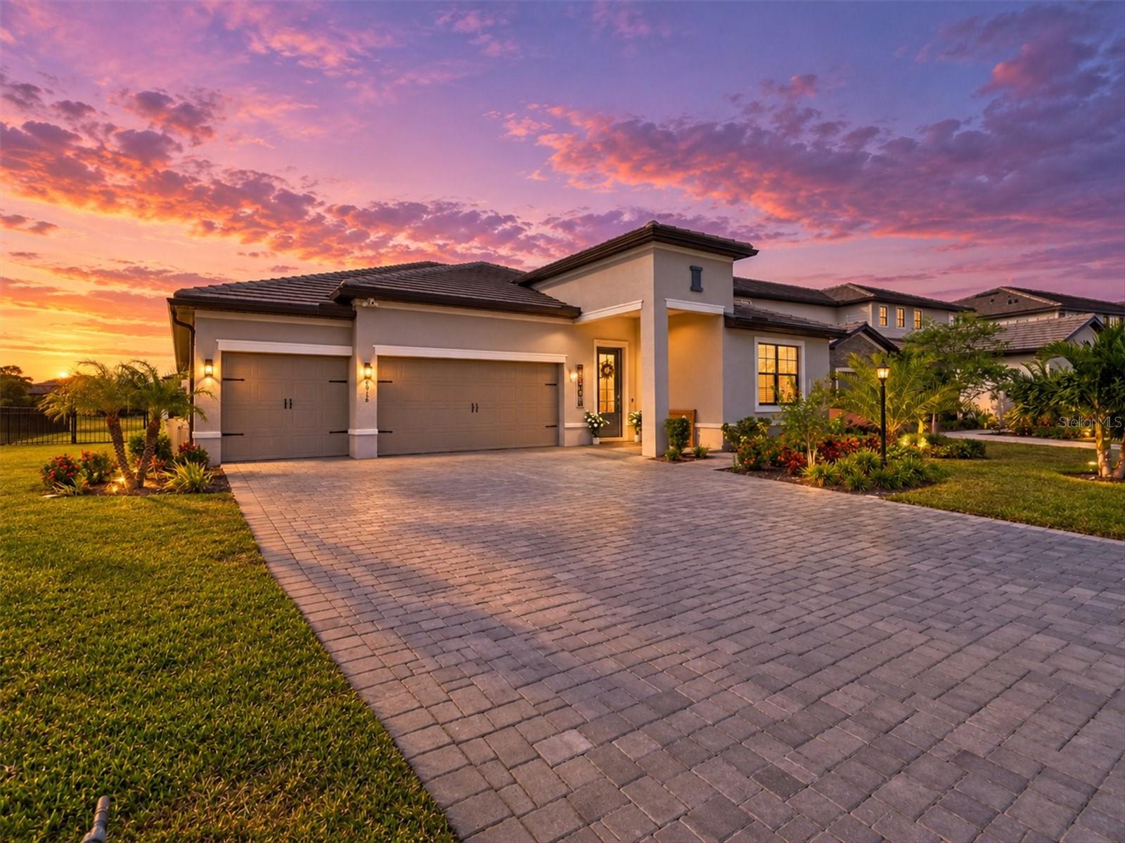 Single Family Residence at 4918 OYSTER PEARL ST, BRADENTON, photo 4 of 100