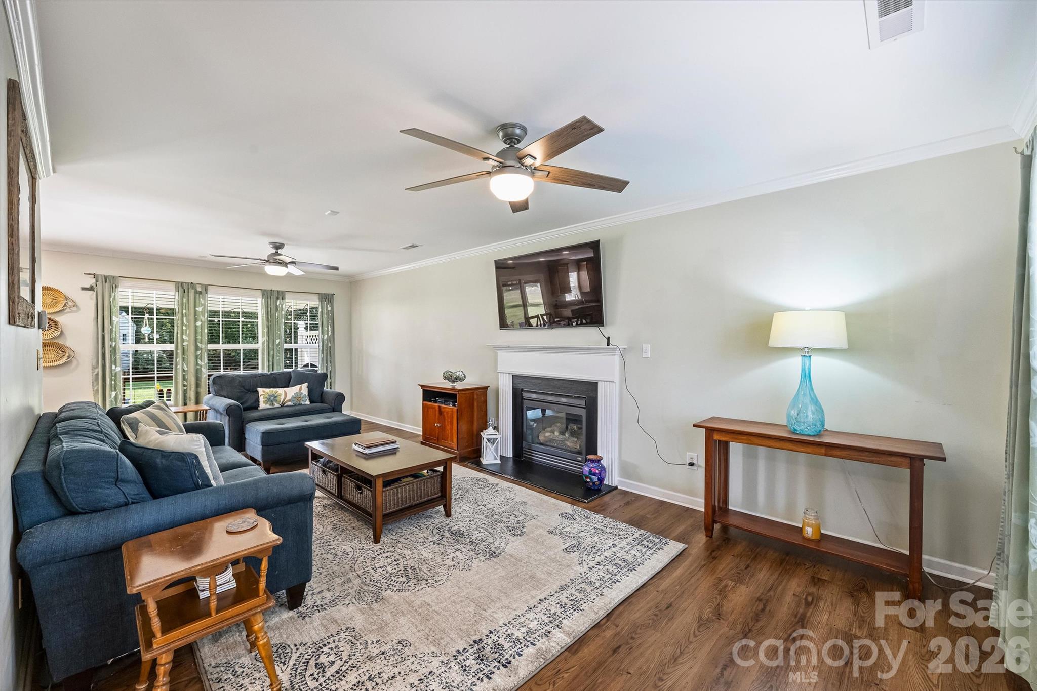 Spacious great room with gas fireplace. - 1006 Banaba Court, Indian Trail