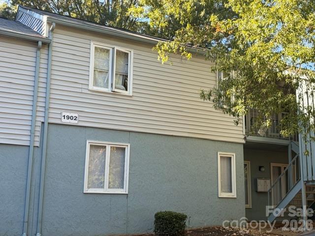 Condominium at 1902 Meadowlark Lane, Charlotte, photo 2 of 13