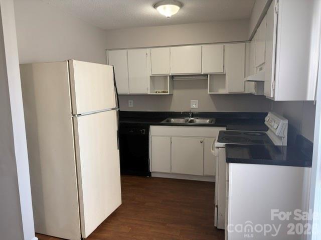 Condominium at 1902 Meadowlark Lane, Charlotte, photo 6 of 13