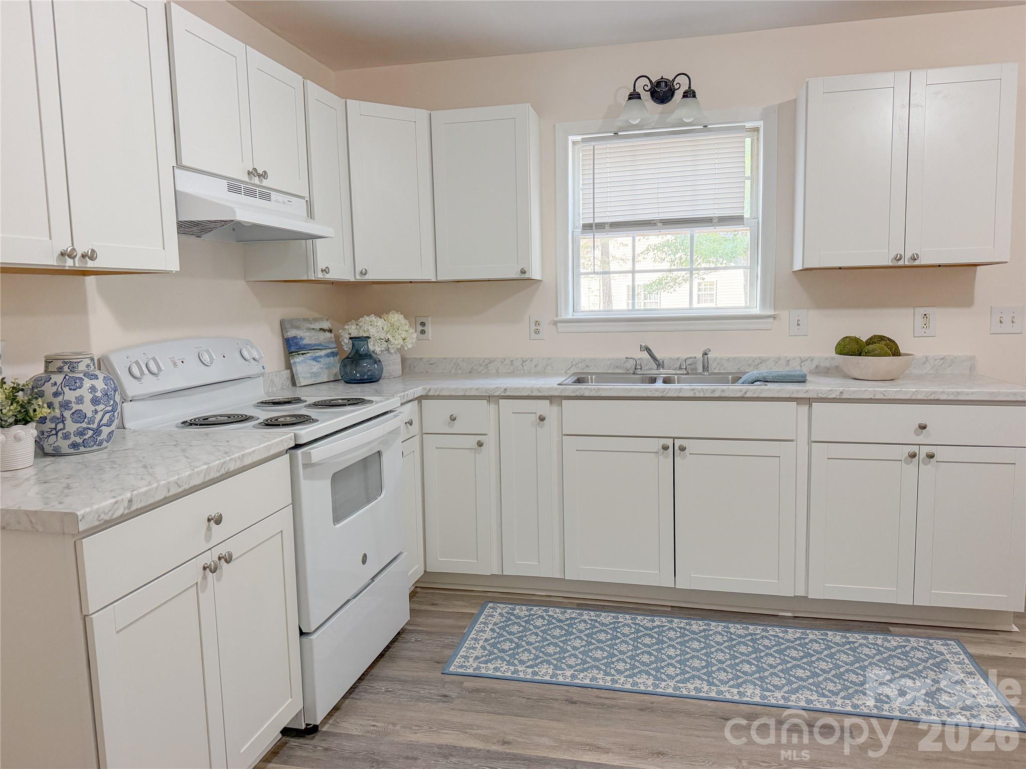 Single Family Residence at 505 Canary Court, Wingate, photo 7 of 18