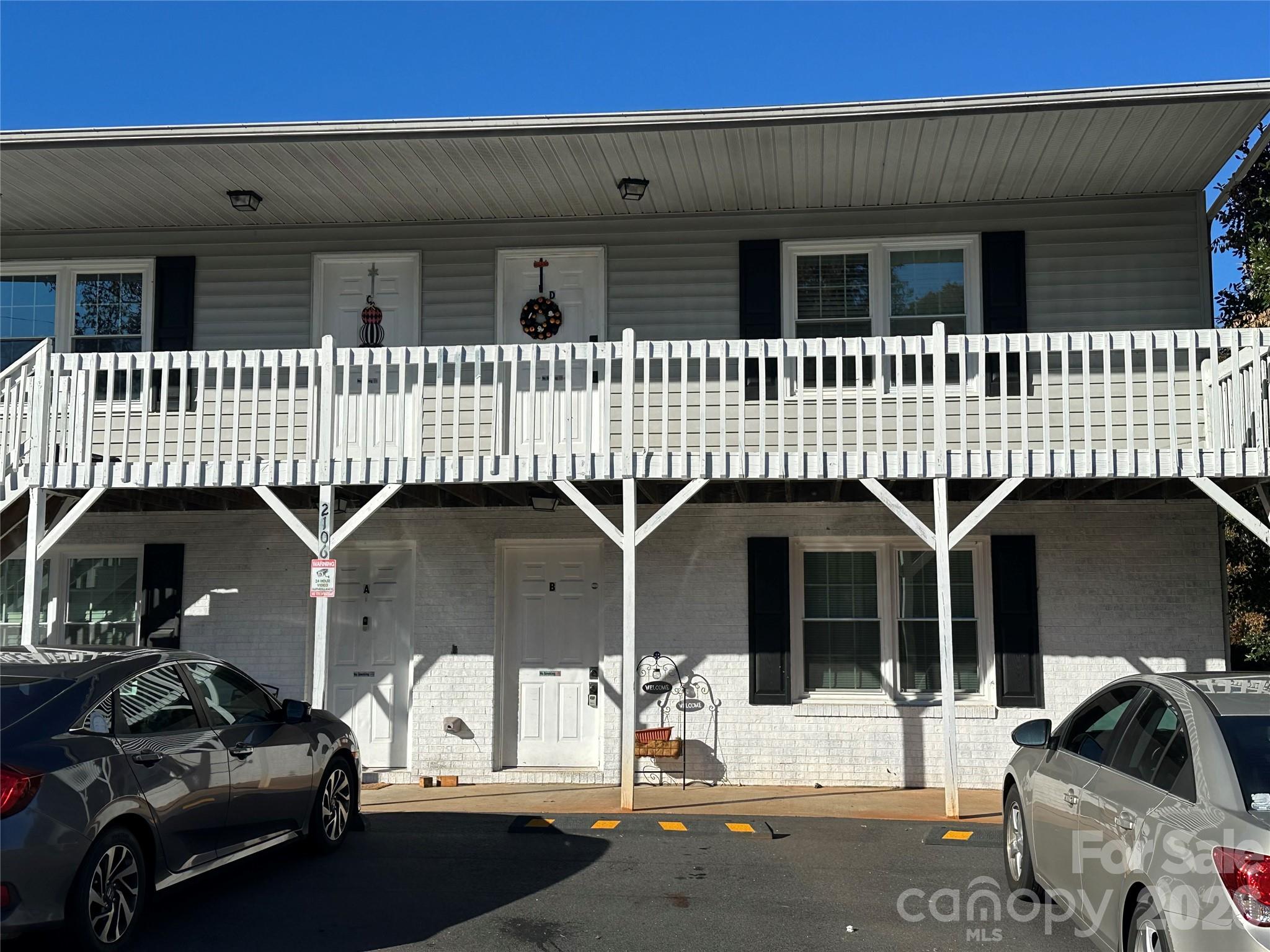 Apartment at 2106 Pax Hill Road, Morganton, photo 2 of 15