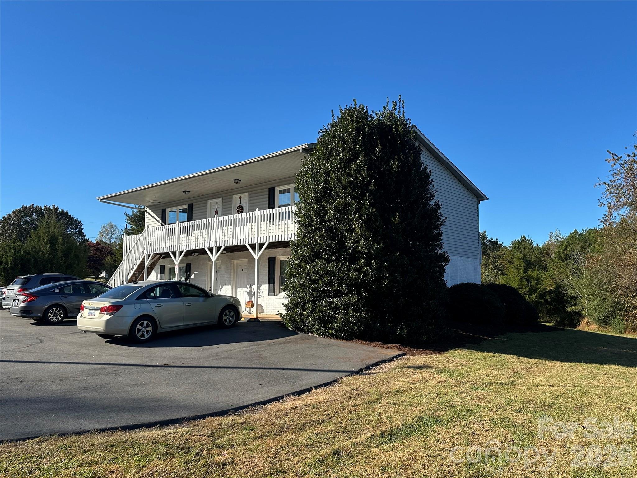 Apartment at 2106 Pax Hill Road, Morganton, photo 3 of 15