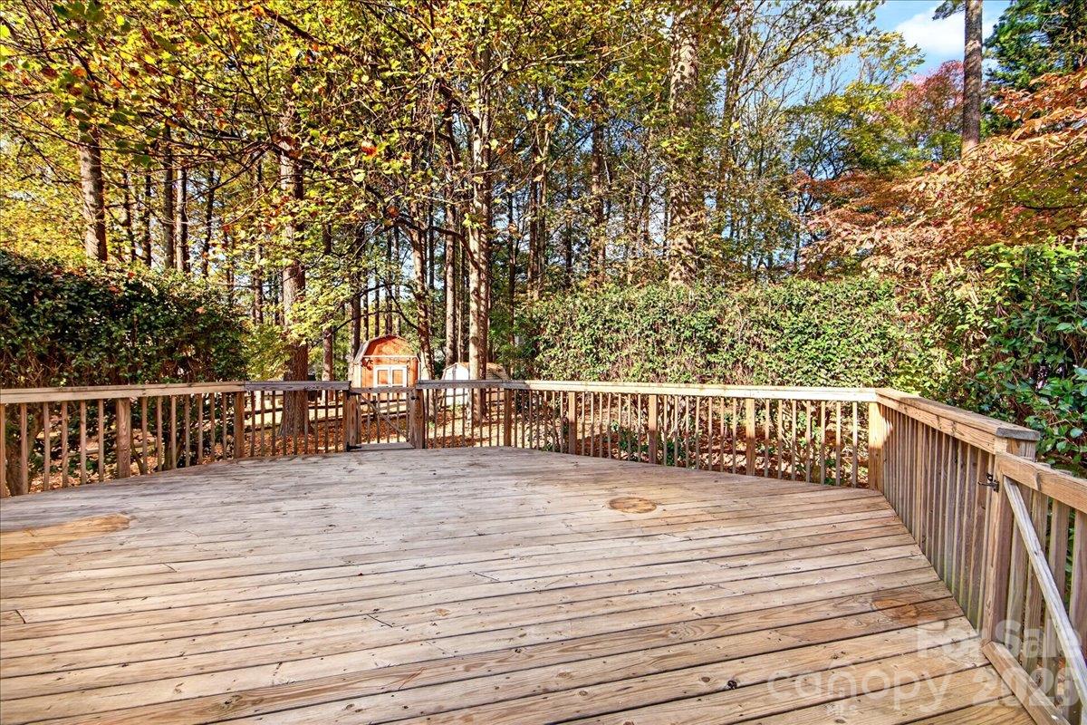 Single Family Residence at 9115 Pine Springs Court, Huntersville, photo 29 of 31