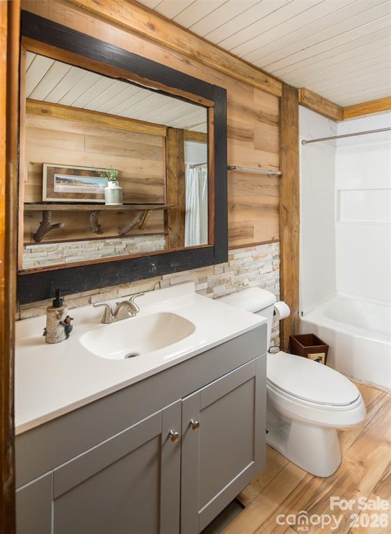 Secondary Bathroom - 364 Messersmith Road, Lake Lure