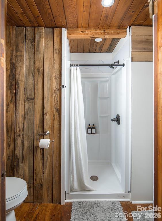 Primary Bathroom - 364 Messersmith Road, Lake Lure