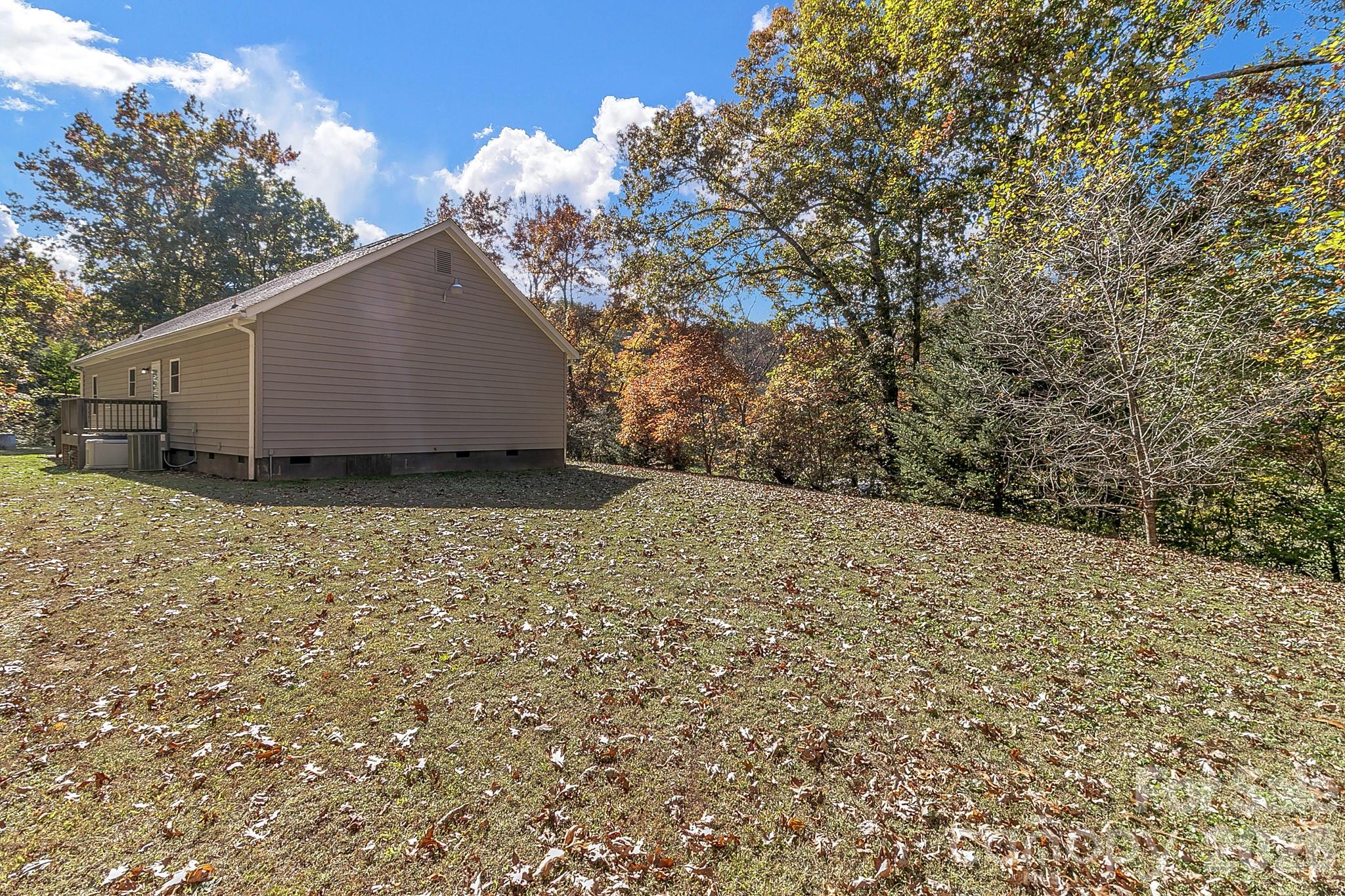 Single Family Residence at 95 Rhinedale Farm Road, Sylva, photo 4 of 46