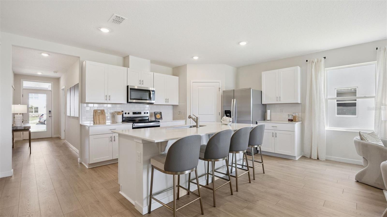Single Family Residence at 4518 RED FISH RUN, KISSIMMEE, photo 3 of 14