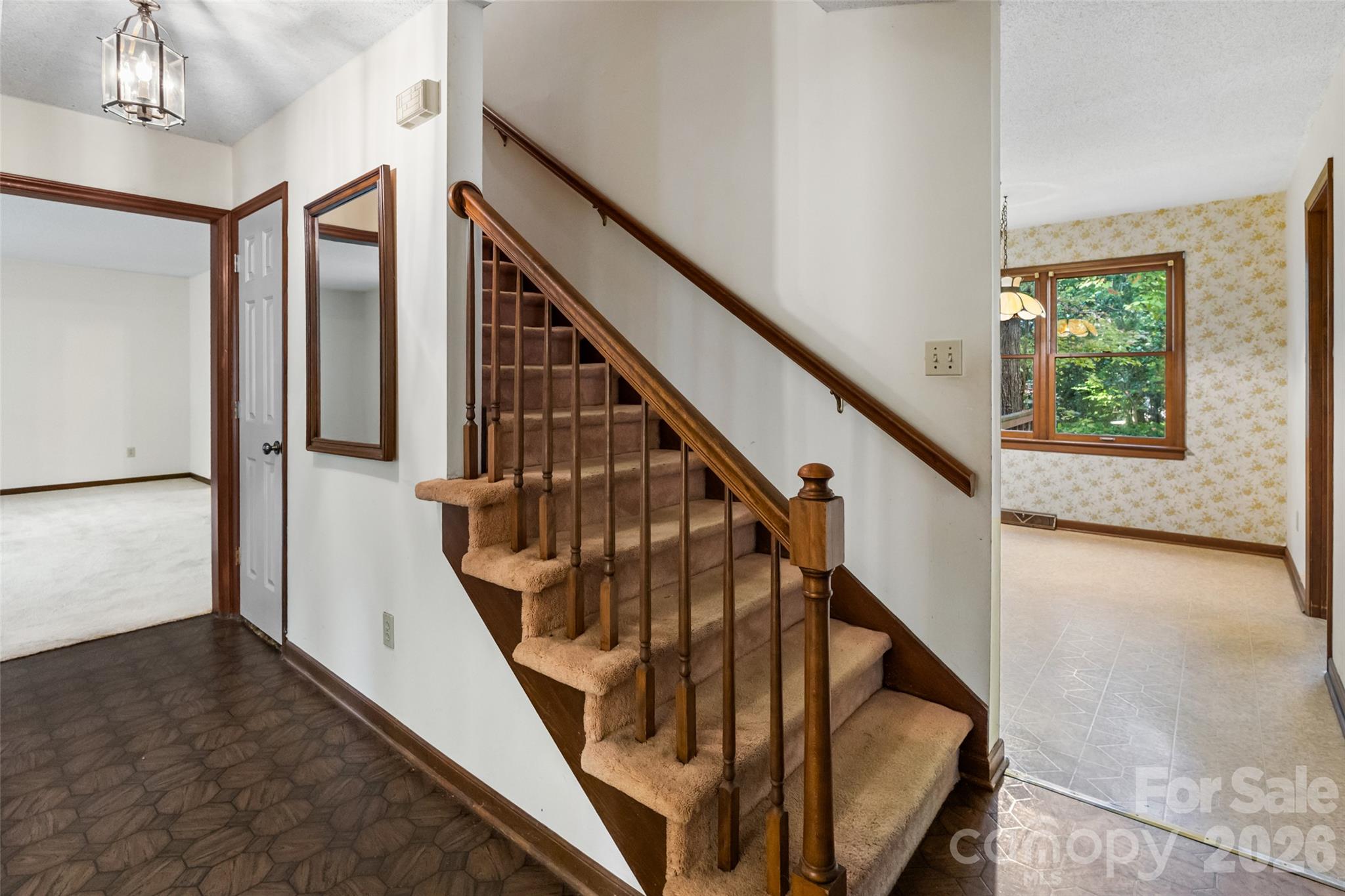 Single Family Residence at 4427 Winrock Lane, Rock Hill, photo 2 of 36