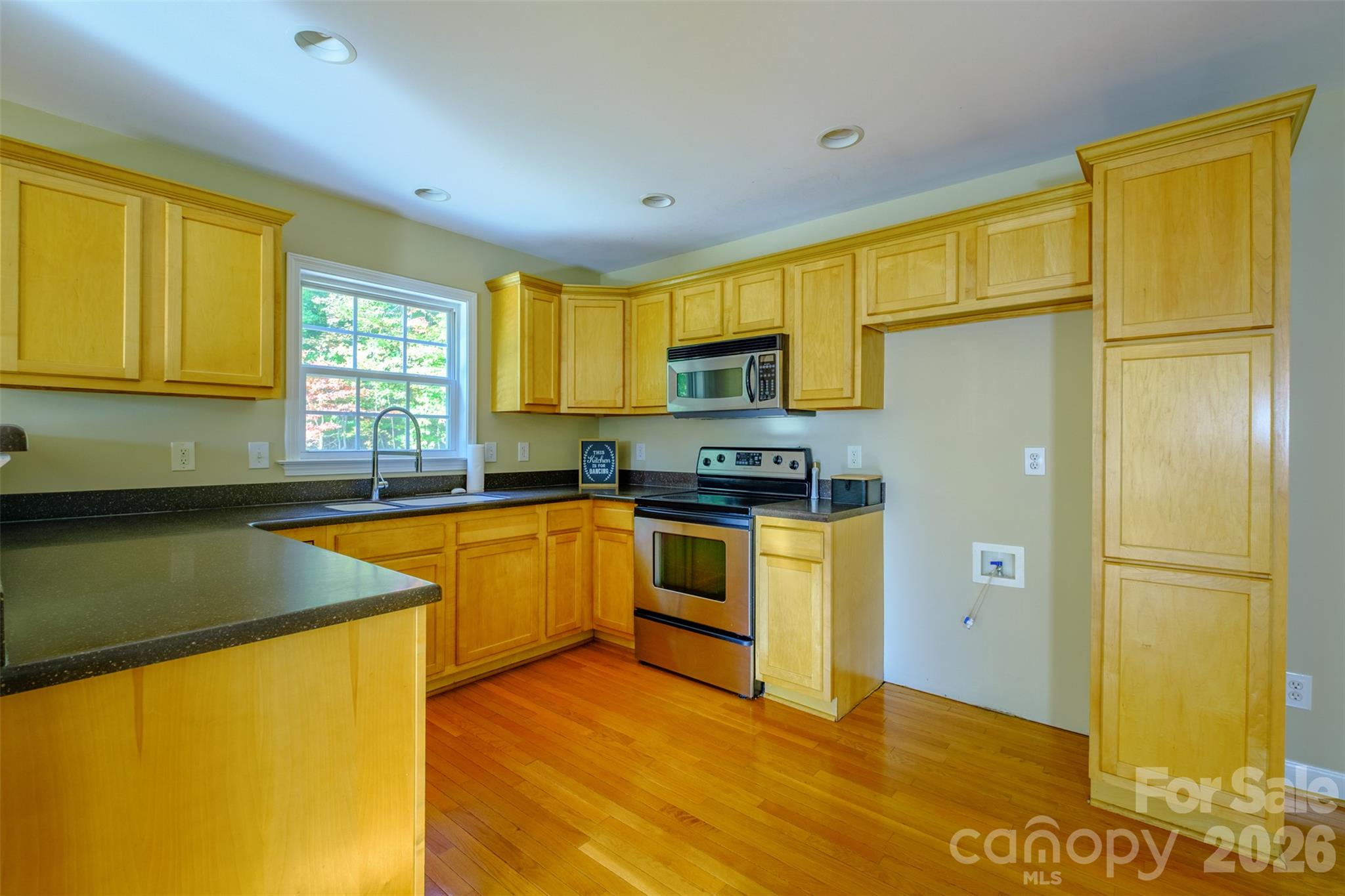 Single Family Residence at 149 Kanah Court, Winston Salem, photo 10 of 34