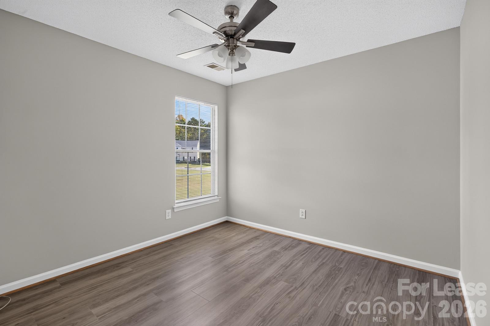 Single Family Residence at 1512 Harland Street, Charlotte, photo 16 of 23