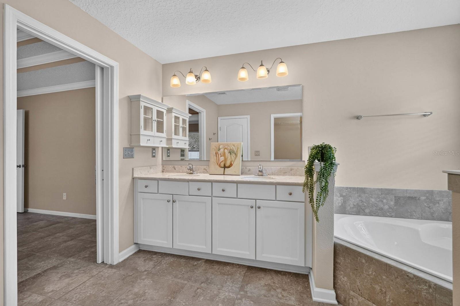 Single Family Residence at 106 N COOPERS HAWK CT, PALM COAST, photo 25 of 48