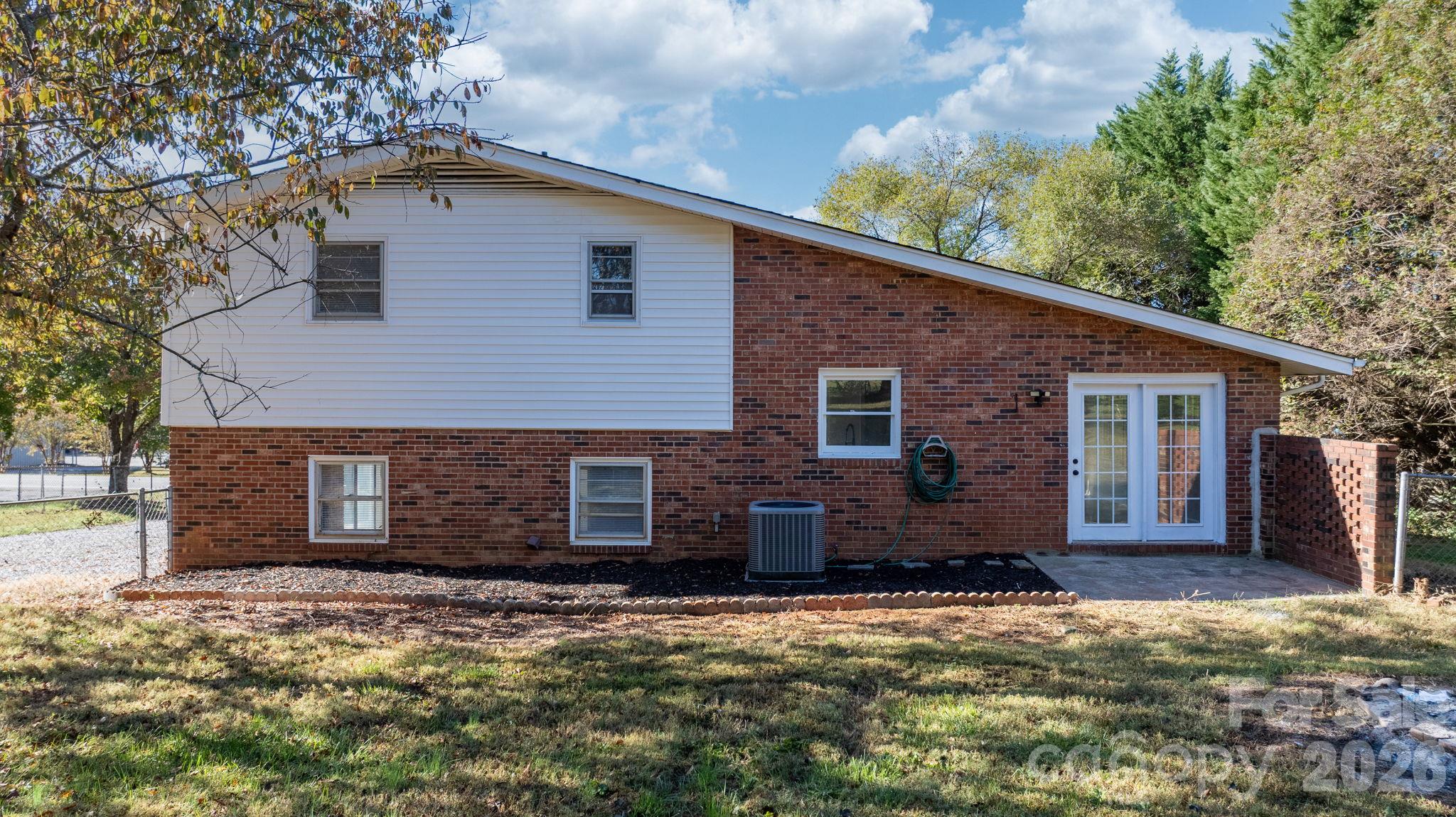 Single Family Residence at 1334 Houston Mill Road, Conover, photo 21 of 28