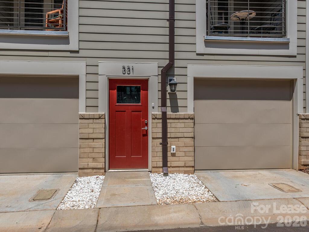 Townhouse at 331 Uptown West Drive, Charlotte, photo 5 of 27