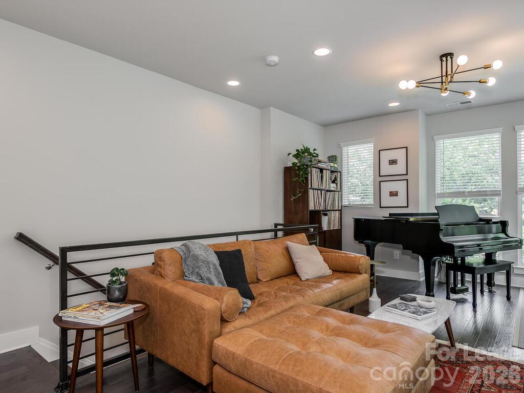 Townhouse at 331 Uptown West Drive, Charlotte, photo 7 of 27