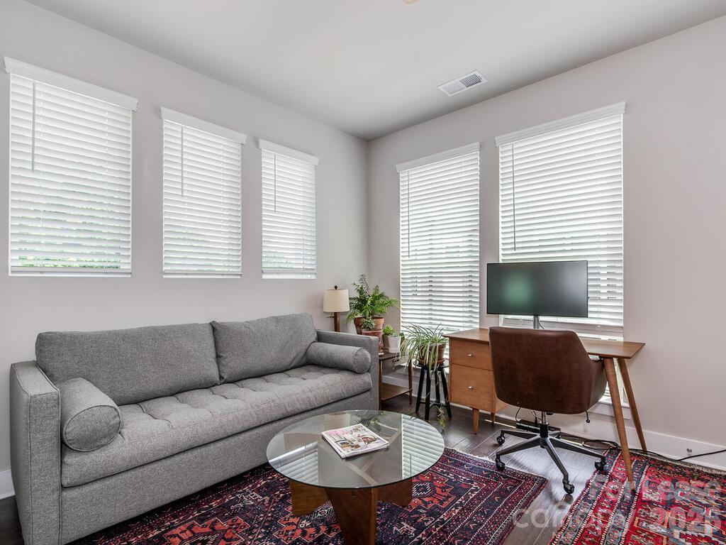 Townhouse at 331 Uptown West Drive, Charlotte, photo 13 of 27