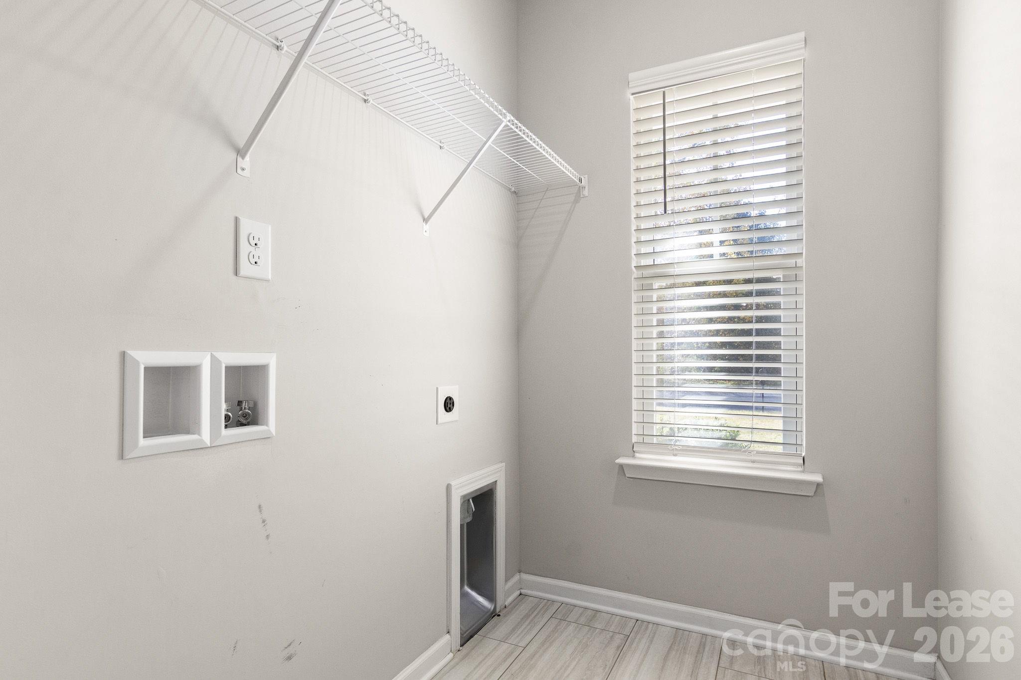 Single Family Residence at 226 Lake George Drive, Shelby, photo 13 of 33