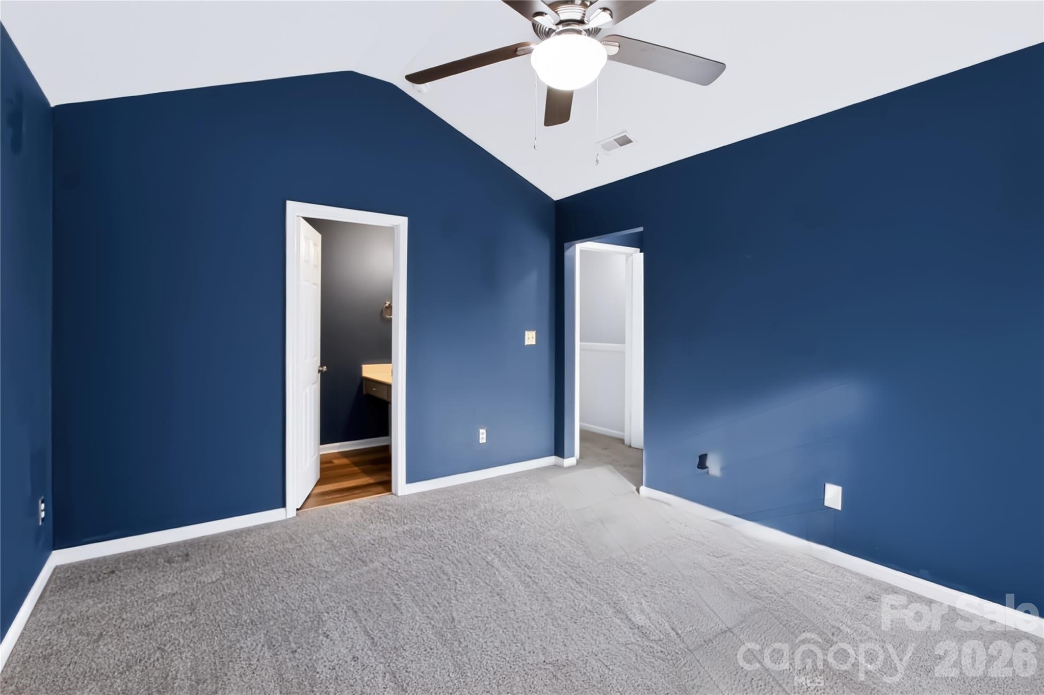 Townhouse at 7741 Abigail Glen Drive, Charlotte, photo 8 of 15