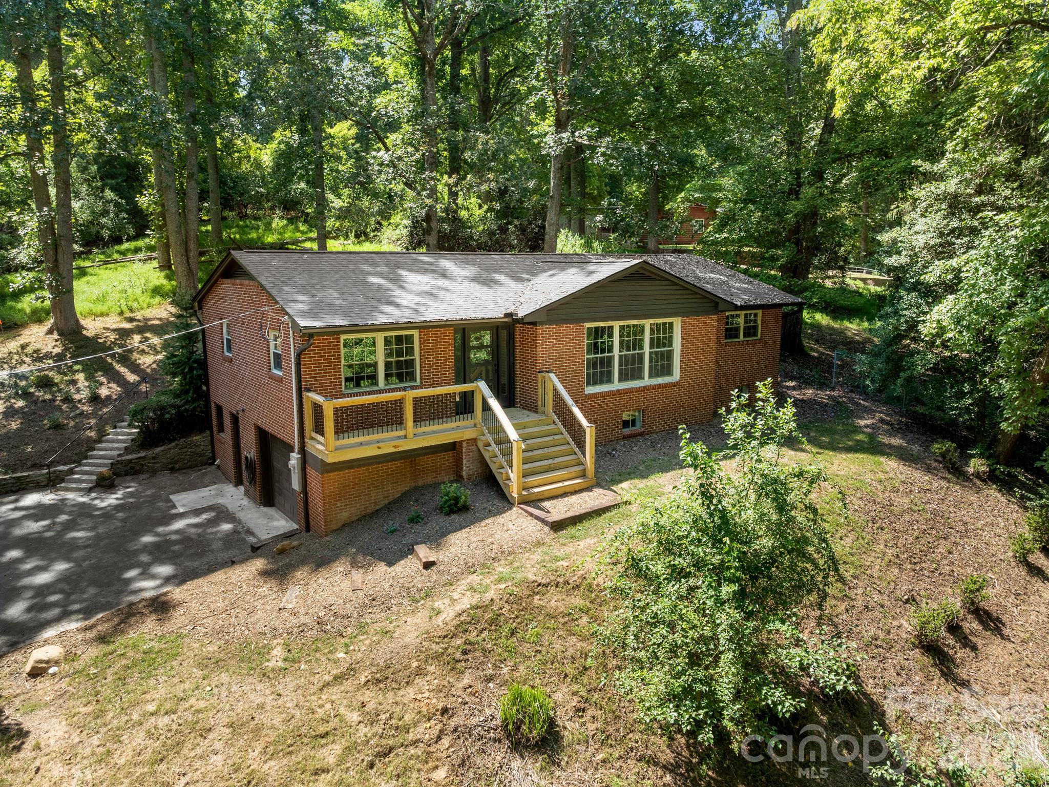 Lot at 68 Cranesway Drive, Asheville, photo 6 of 15