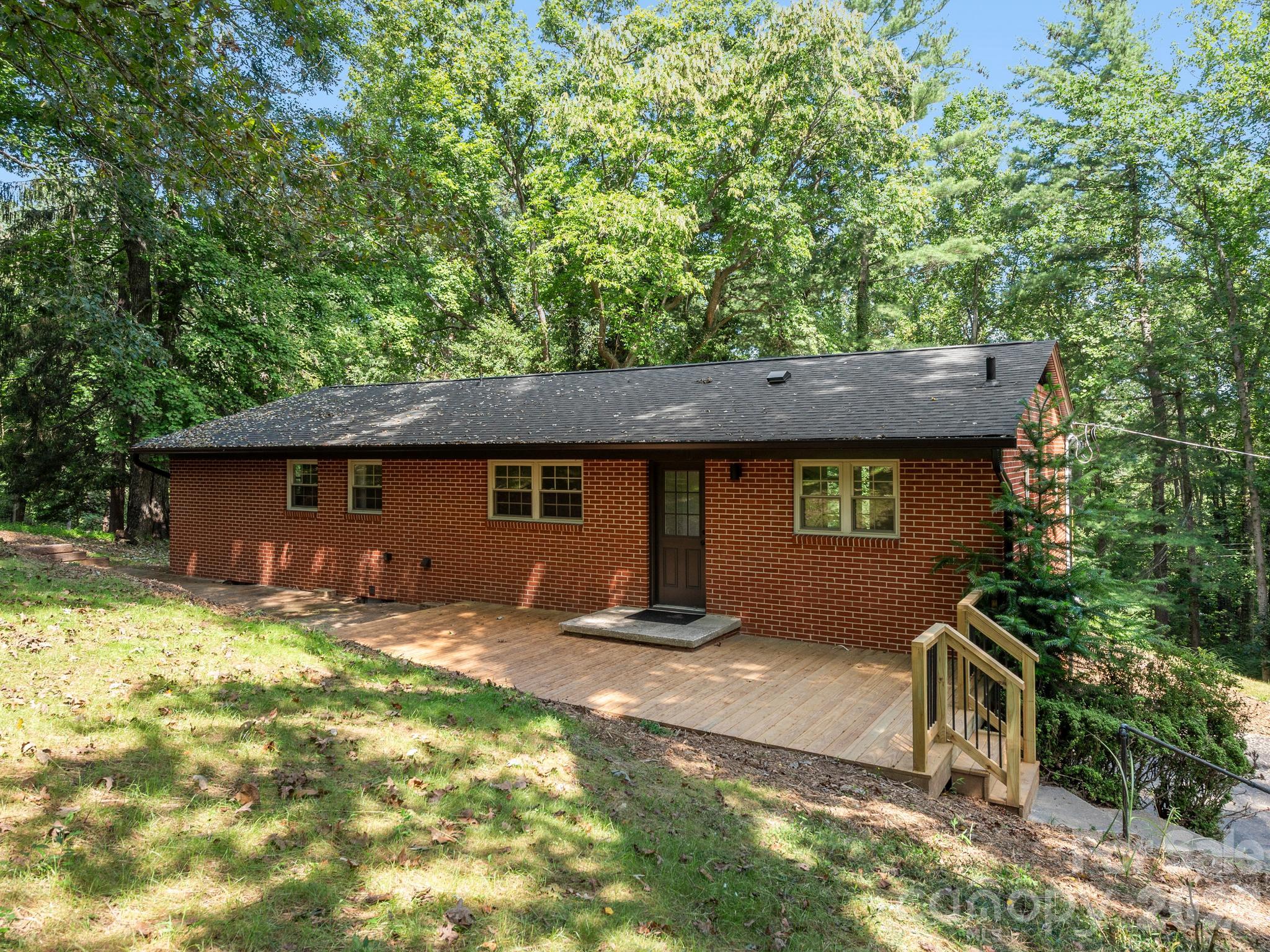 Lot at 68 Cranesway Drive, Asheville, photo 8 of 15