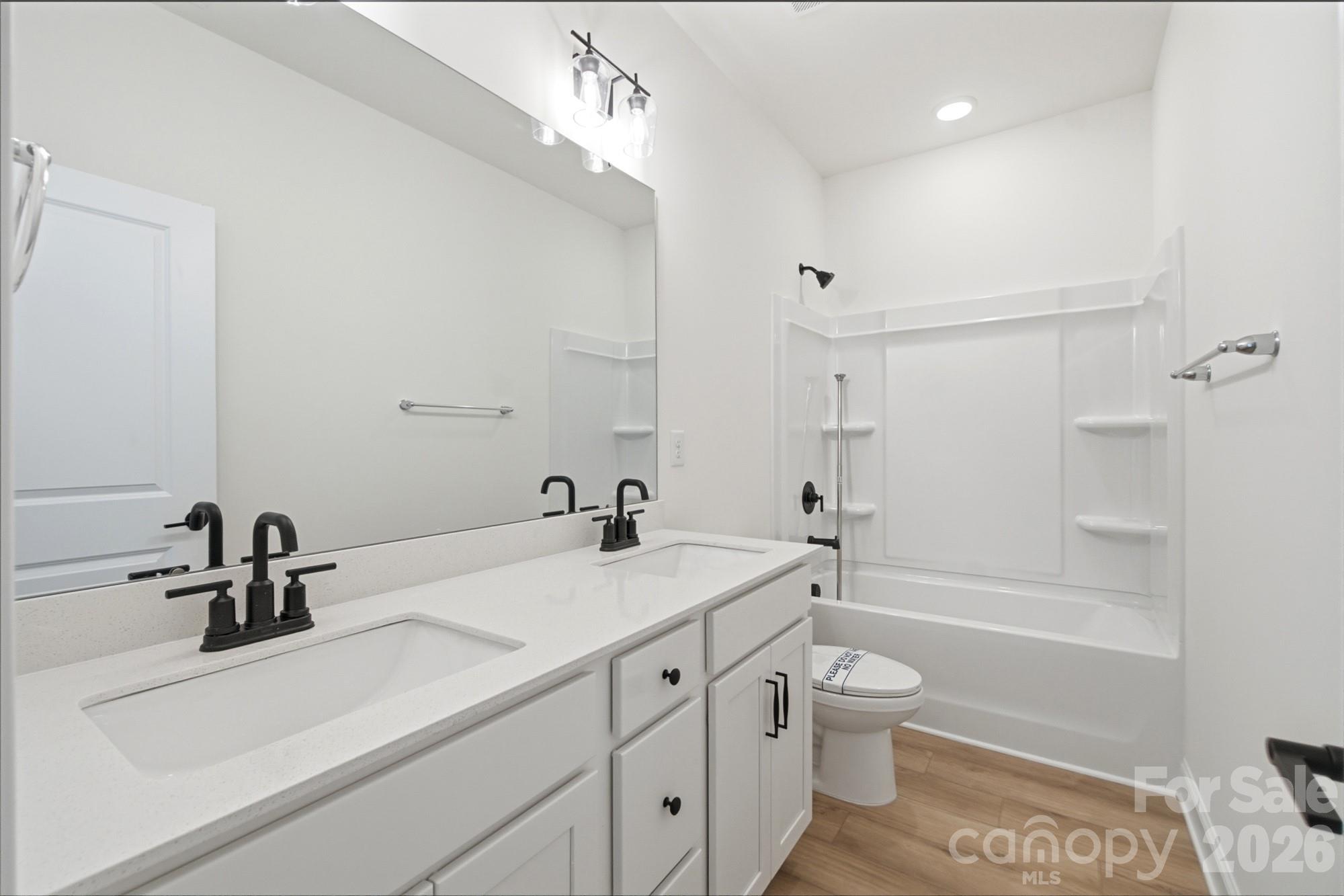 Bath 2 - 8414 Acadia Parkway, Sherrills Ford
