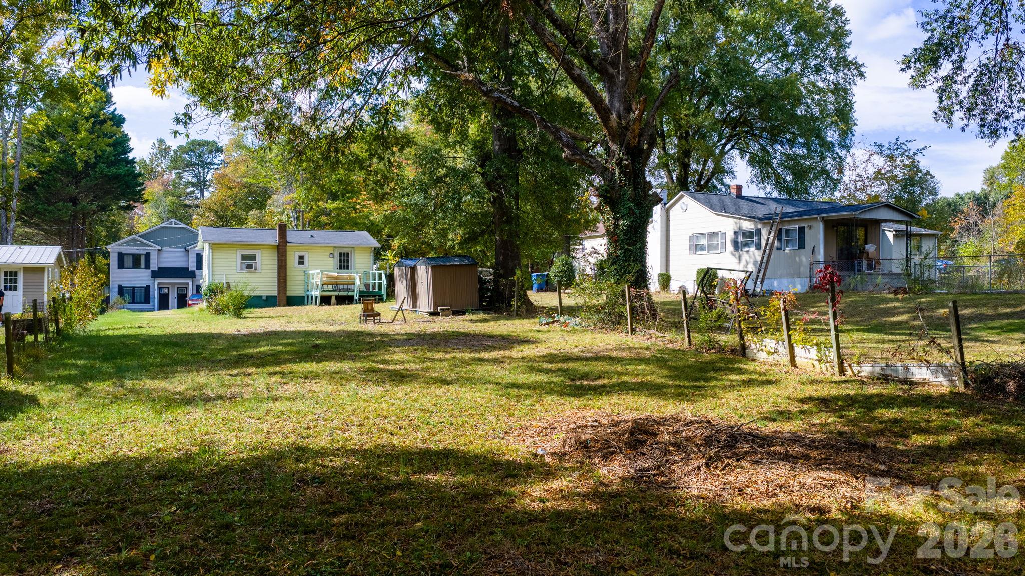 Single Family Residence at 1036 19th Street, Hickory, photo 21 of 31