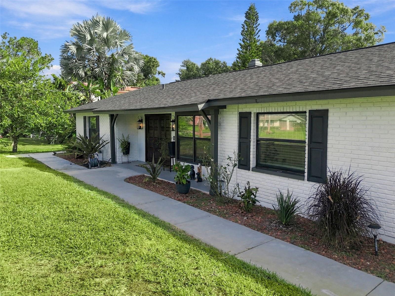 Single Family Residence at 7913 FLOWERFIELD DR, TAMPA, photo 5 of 100
