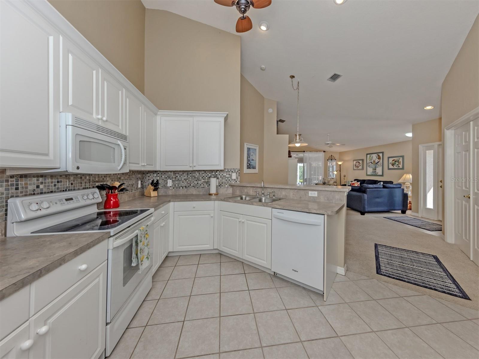 Villa at 4162 FAIRWAY CT, NORTH PORT, photo 16 of 74