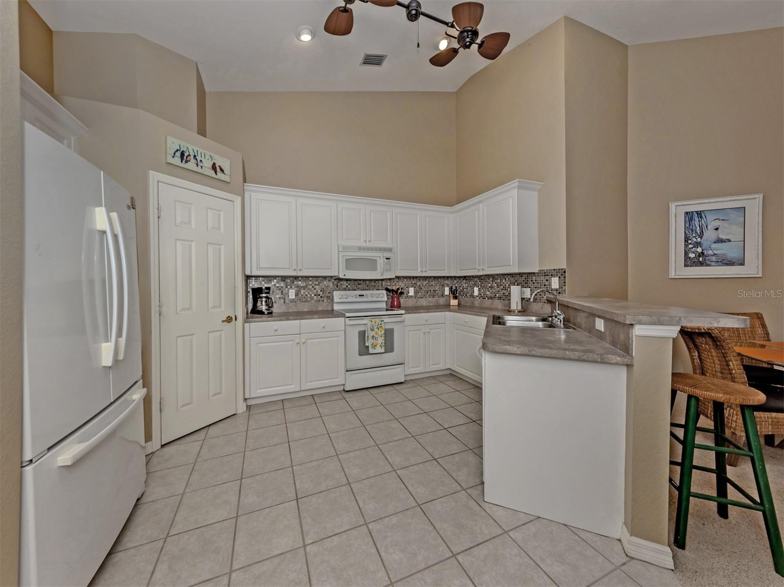 Villa at 4162 FAIRWAY CT, NORTH PORT, photo 18 of 74